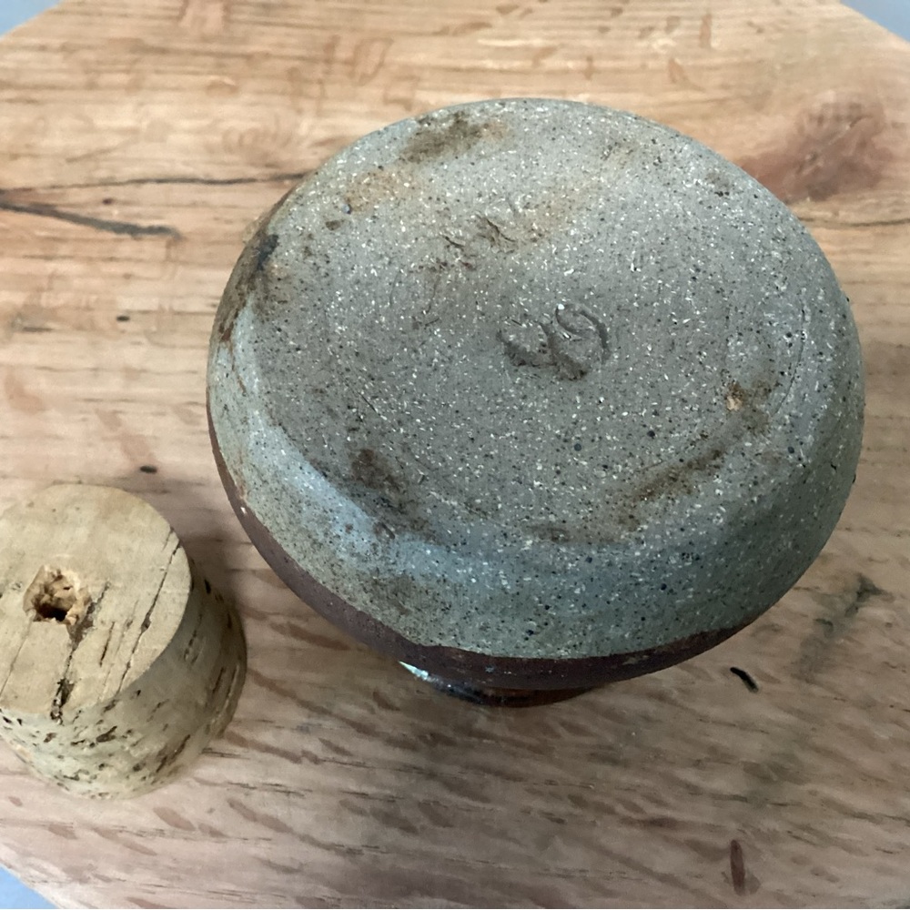 🟤 Vintage - Two Toned Handmade Ceramic Pottery Jar / Creamer / Pitcher - Unique - Picture 12 of 15